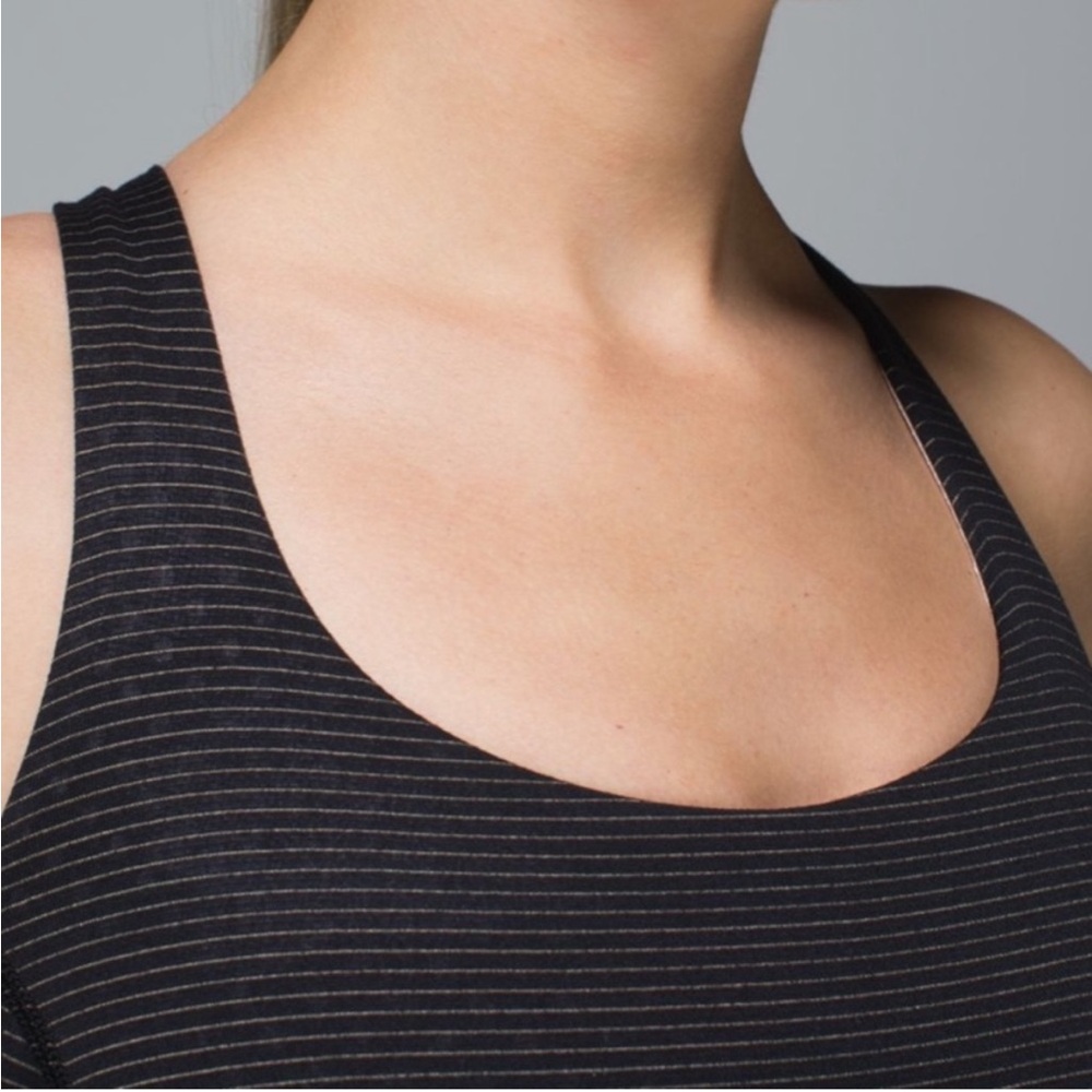 Lululemon Wild Tank - Picture 3 of 9